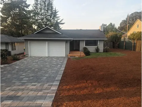8009 SW Mapleleaf Street Portland OR 97223