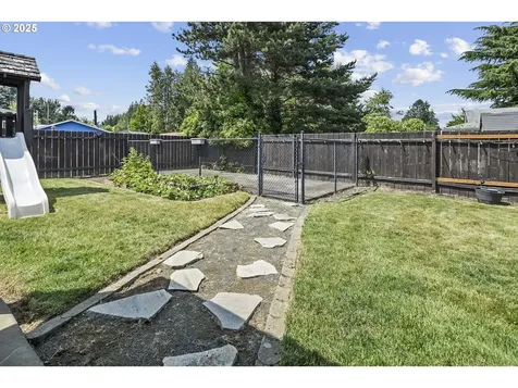 5017 SE 31st Street Gresham OR 97080