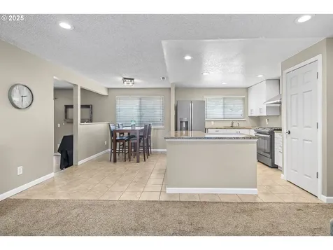 5017 SE 31st Street Gresham OR 97080