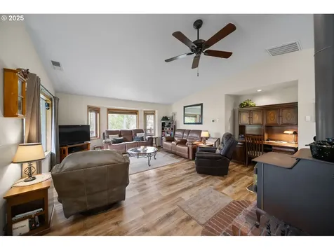 33817 Gage Road Mitchell OR 97750
