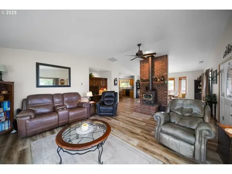 33817 Gage Road Mitchell OR 97750