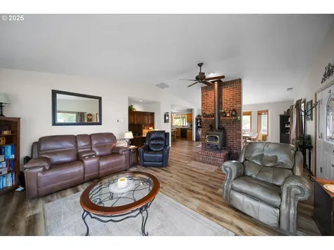 33817 Gage Road Mitchell OR 97750
