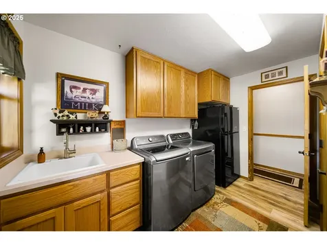 33817 Gage Road Mitchell OR 97750