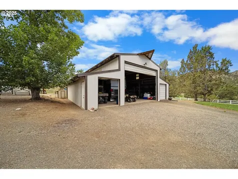 33817 Gage Road Mitchell OR 97750