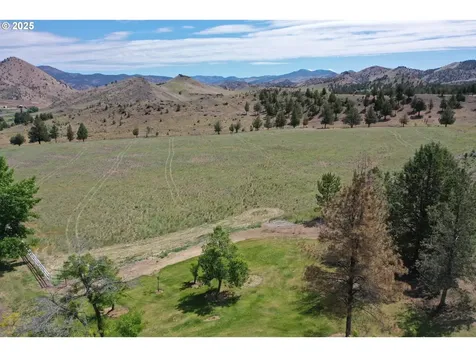 33817 Gage Road Mitchell OR 97750
