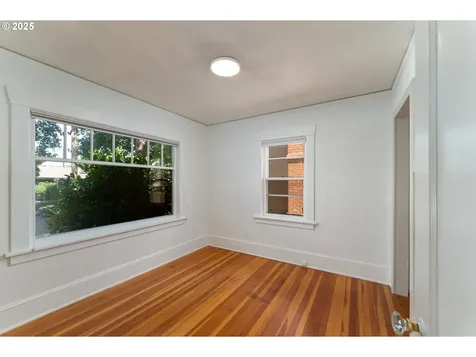 2209 F Street Vancouver WA 98663