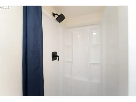 2209 F Street Vancouver WA 98663