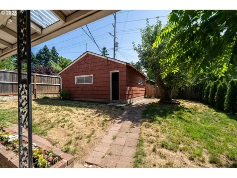 2209 F Street Vancouver WA 98663