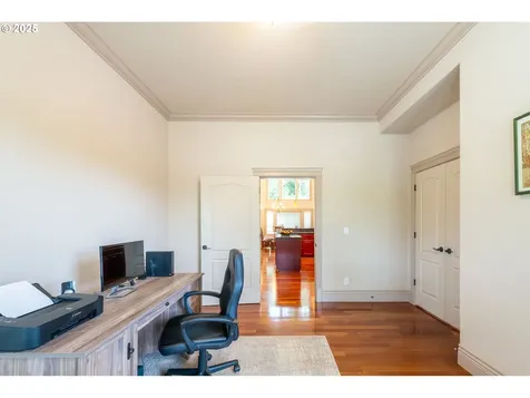 1637 Ptarmigan Street NW Salem OR 97304