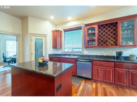 1637 Ptarmigan Street NW Salem OR 97304