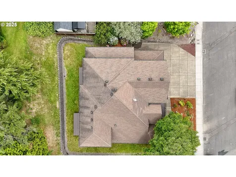 1637 Ptarmigan Street NW Salem OR 97304
