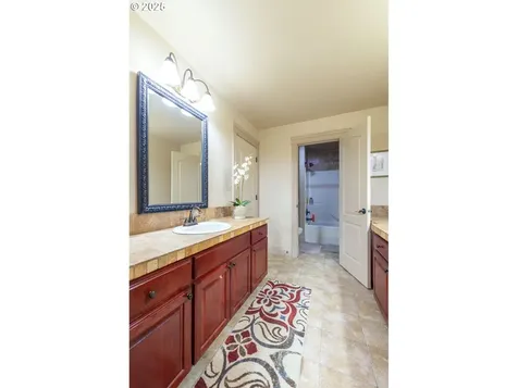 1637 Ptarmigan Street NW Salem OR 97304