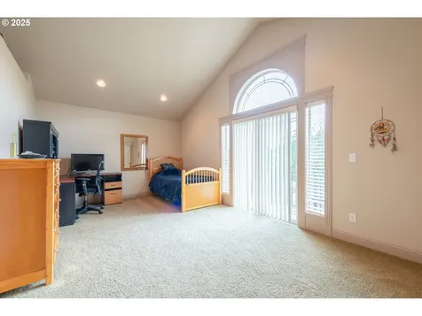 1637 Ptarmigan Street NW Salem OR 97304