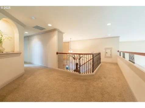 1637 Ptarmigan Street NW Salem OR 97304