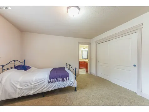 1637 Ptarmigan Street NW Salem OR 97304