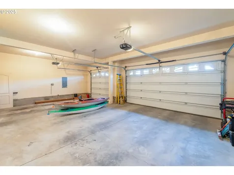 1637 Ptarmigan Street NW Salem OR 97304