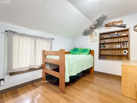 66221 Anliker Road Deer Island OR 97054