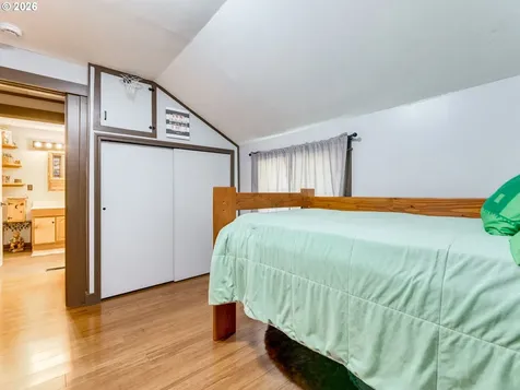 66221 Anliker Road Deer Island OR 97054