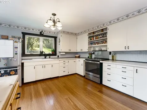 66221 Anliker Road Deer Island OR 97054