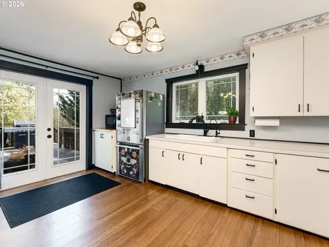 66221 Anliker Road Deer Island OR 97054