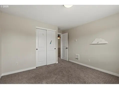 9700 NE 59th Avenue Vancouver WA 98665