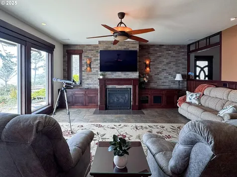14676 Sandpiper Place Brookings OR 97415