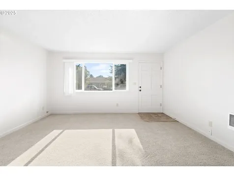 7312 NW 1st Avenue Vancouver WA 98665