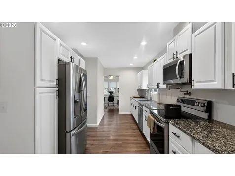 3502 3rd Street Tillamook OR 97141