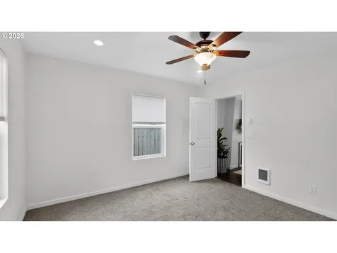 3502 3rd Street Tillamook OR 97141
