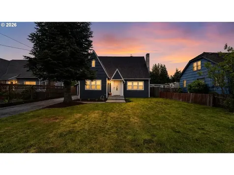 3502 3rd Street Tillamook OR 97141