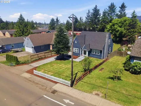 3502 3rd Street Tillamook OR 97141