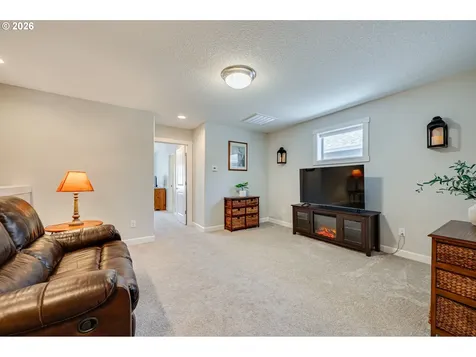 13731 NW 7th Place Vancouver WA 98685