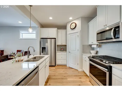 13731 NW 7th Place Vancouver WA 98685