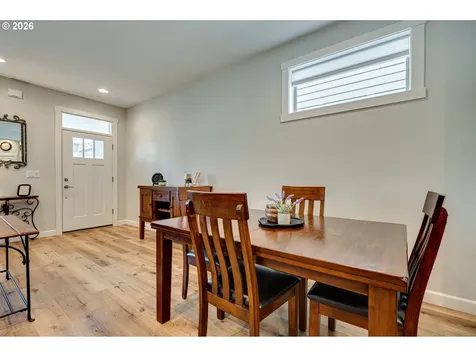 13731 NW 7th Place Vancouver WA 98685