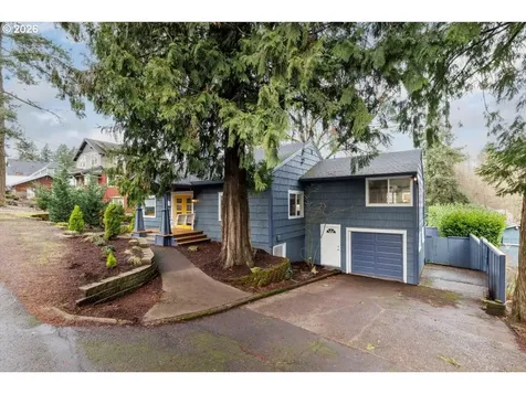 3827 SW Dolph Court Portland OR 97219