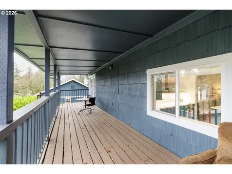 3827 SW Dolph Court Portland OR 97219