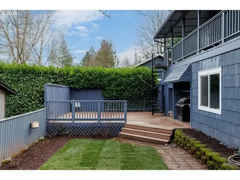3827 SW Dolph Court Portland OR 97219