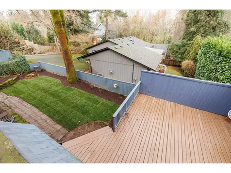 3827 SW Dolph Court Portland OR 97219