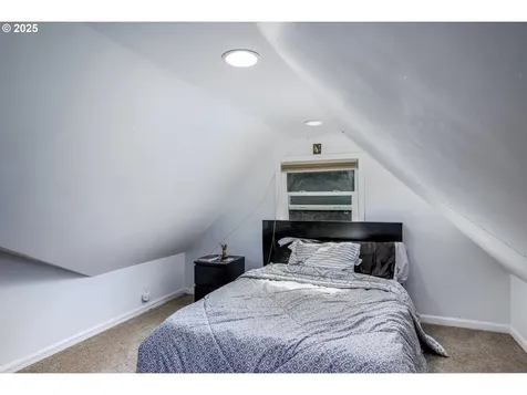 11054 SW 61st Avenue Portland OR 97219