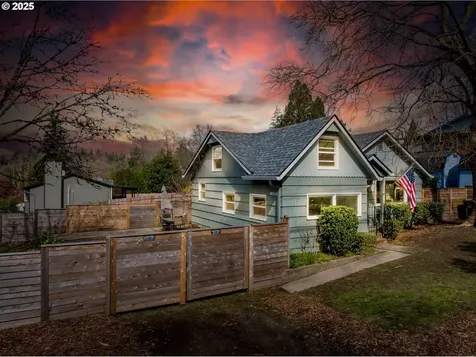 11054 SW 61st Avenue Portland OR 97219