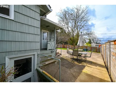 11054 SW 61st Avenue Portland OR 97219