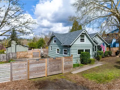 11054 SW 61st Avenue Portland OR 97219