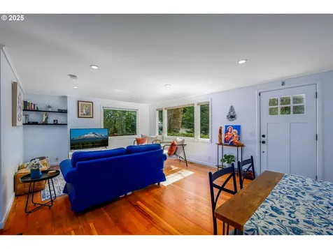 11054 SW 61st Avenue Portland OR 97219