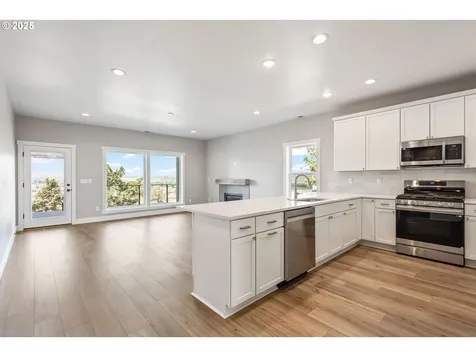 420 SE Manzanita Drive Madras OR 97741