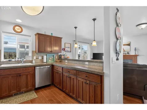 1061 S Columbia Street Seaside OR 97138