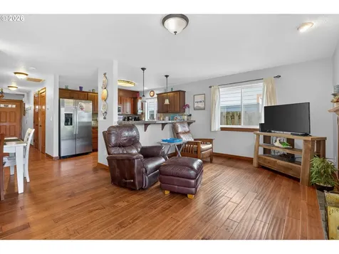 1061 S Columbia Street Seaside OR 97138
