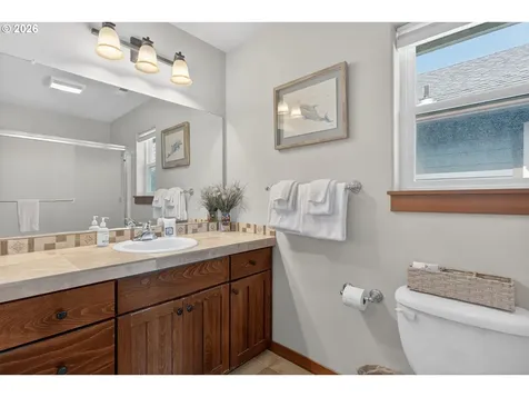 1061 S Columbia Street Seaside OR 97138