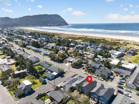 1061 S Columbia Street Seaside OR 97138