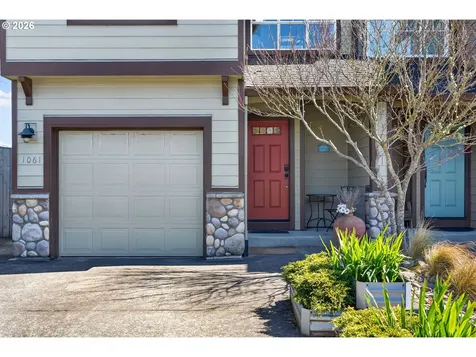 1061 S Columbia Street Seaside OR 97138