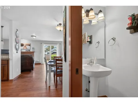 1061 S Columbia Street Seaside OR 97138